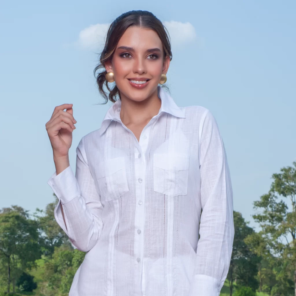 Guayabera para Mujer en Inírida Flor Eterna 2024 1 Mesa de trabajo 1 copia 2 2 1024x1024 1